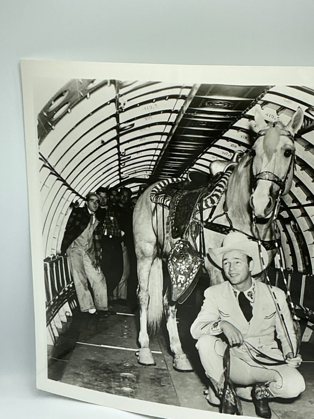 Roy Rogers & Trigger Horse Inside Cargo Plane 8x10 Glossy Photo Western - Picture 2 of 4